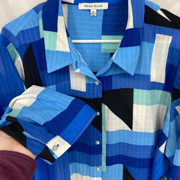 Rose & Olive Women 2X Geometric Print Blouse Retro Top Blue Flowy Button Up Boxy - Picture 2 of 9